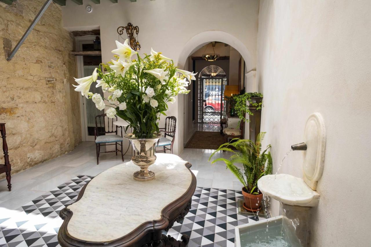 Casa Portus Gaditanus S XVIII Patio Andaluz El Puerto de Santa Maria Luaran gambar