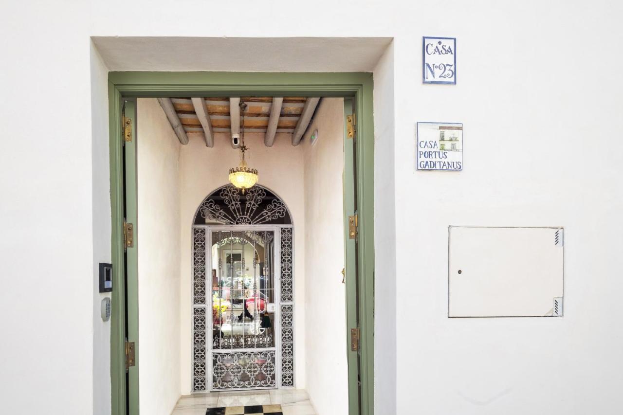 Casa Portus Gaditanus S XVIII Patio Andaluz El Puerto de Santa Maria Bilik gambar