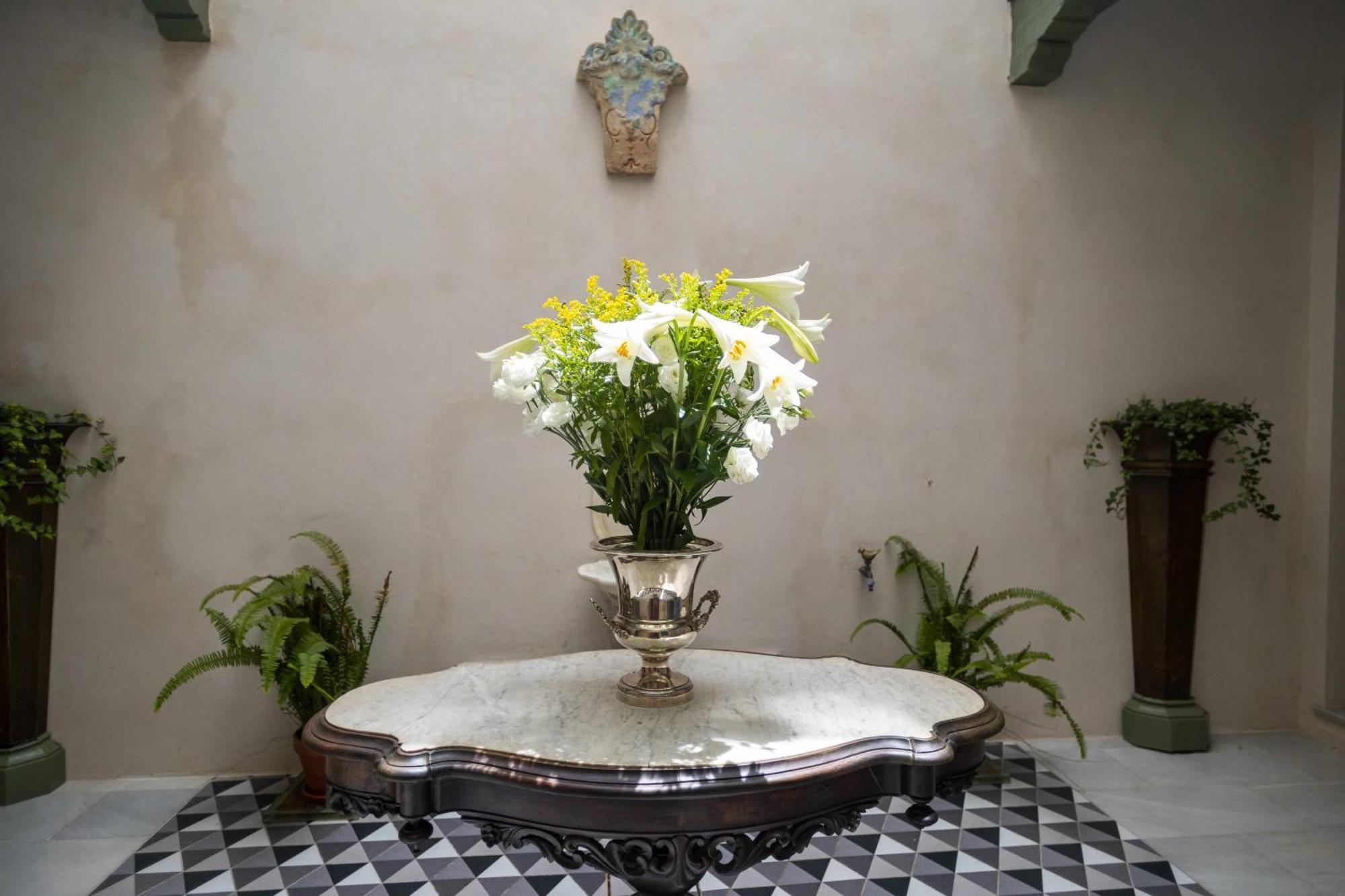 Casa Portus Gaditanus S XVIII Patio Andaluz El Puerto de Santa Maria Bilik gambar
